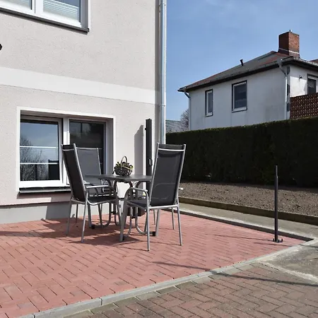 Mit Terrasse In Apartment *
